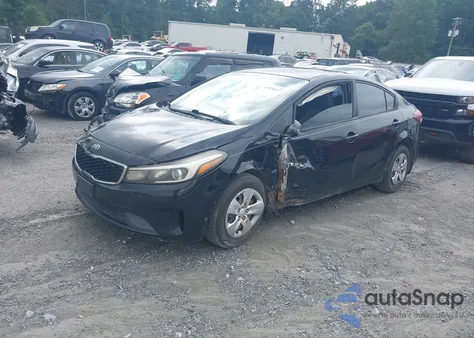 2017 Kia Forte Lx z USA, uszkodzony, nr VIN 3KPFK4A76HE048581